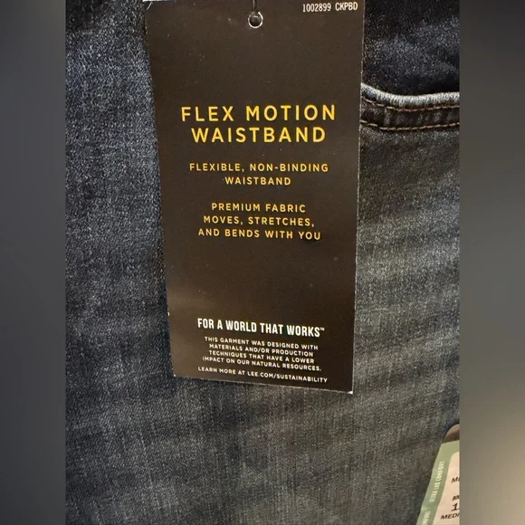 Lee Ultra Lux Comfort Bootcut Mid-Rise Jeans, size 12 Medium, NWT - Picture 6 of 11